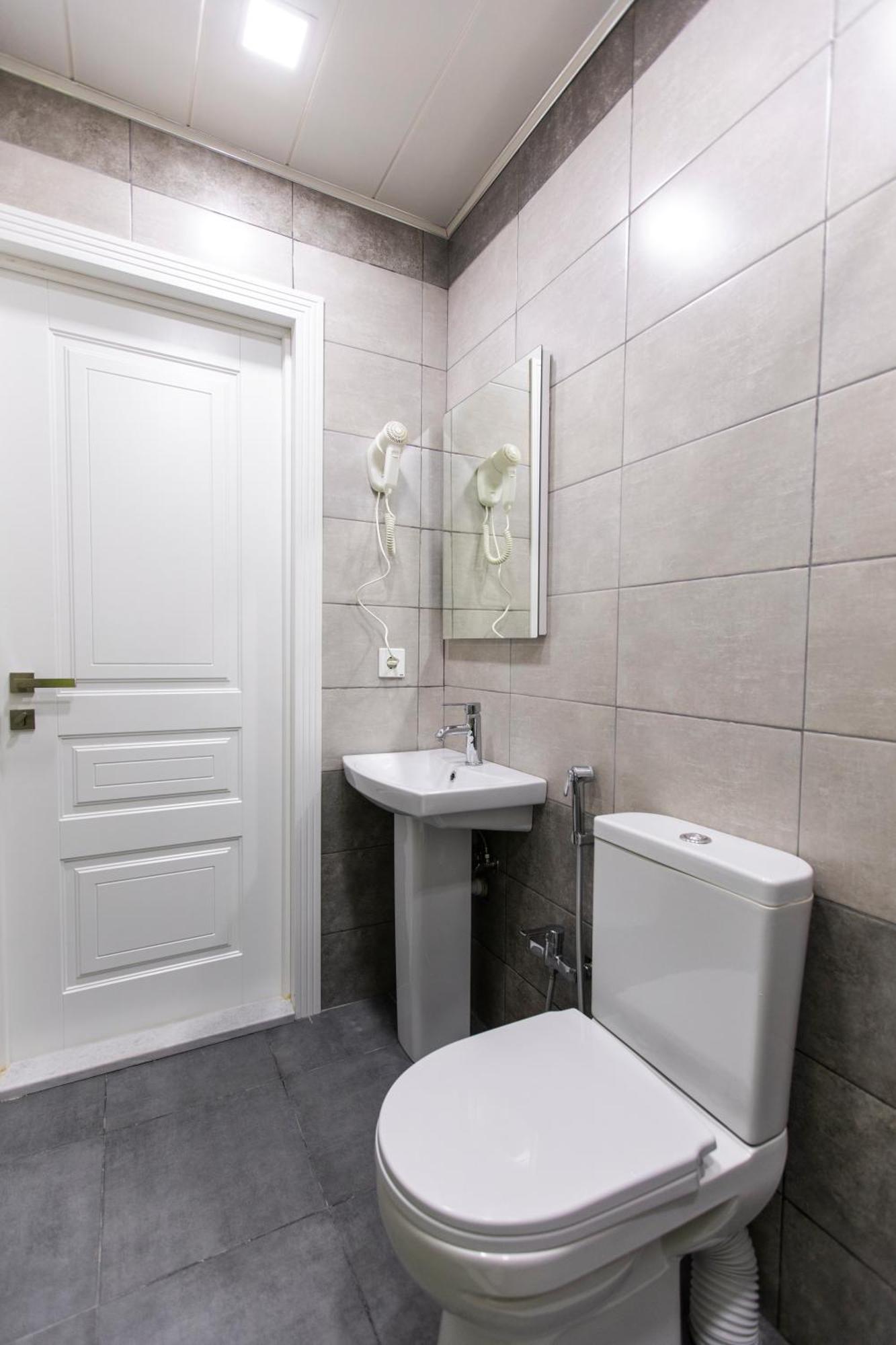 Leyla Apartments 2 باكو الغرفة الصورة
